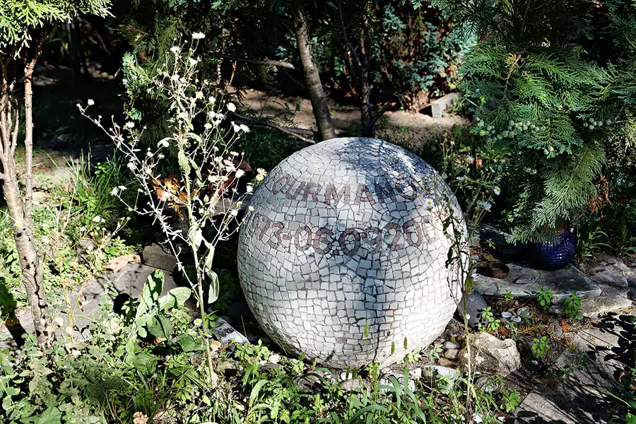 035 | 2023 | Berlin | Friedhof Berlin – II. Sophien-Friedhof | © carsten riede fotografie