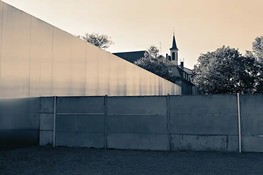 007 | 2023 | Berlin | Bernauer Strasse – Gedenkstätte Berliner Mauer | © carsten riede fotografie