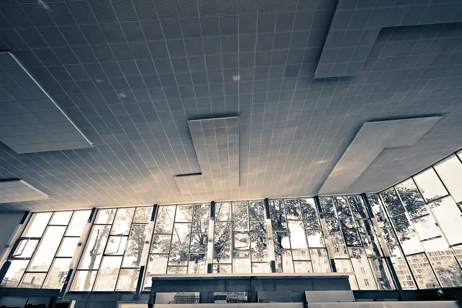 045 | 2023 | Berlin | Tränenpalast – Ausreisehalle Grenzübergangsstelle Bahnhof Friedrichstrasse | © carsten riede fotografie