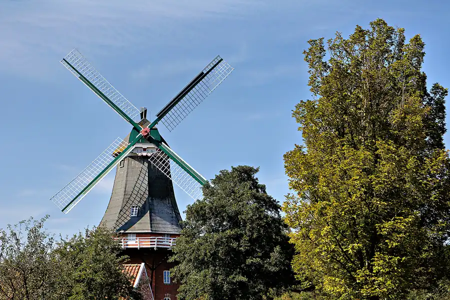 032 | 2023 | Greetsiel | Die Greetsieler Zwillingsmühlen – Grüne Mühle | © carsten riede fotografie
