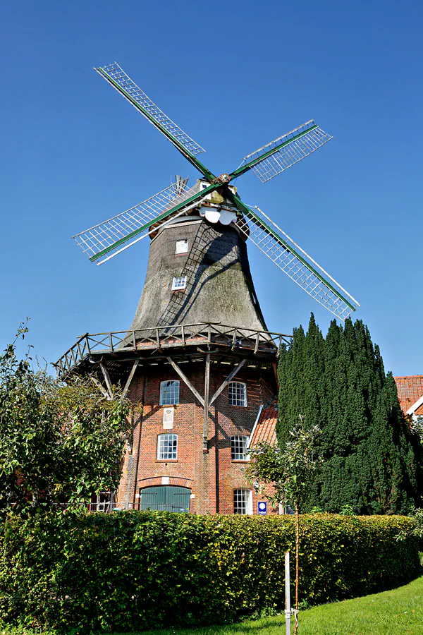 080 | 2023 | Pewsum| Windmühle Pewsum | © carsten riede fotografie