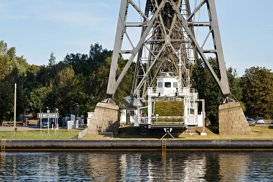 001 | 2023 | Rendsburg | Rendsburger Hochbrücke – Schwebefähre | © carsten riede fotografie