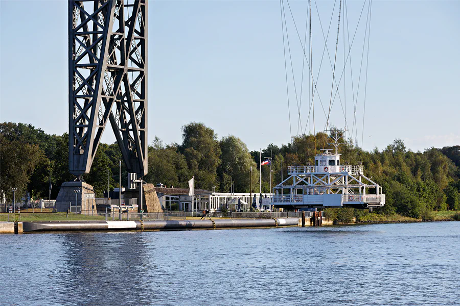 004 | 2023 | Rendsburg | Rendsburger Hochbrücke – Schwebefähre | © carsten riede fotografie