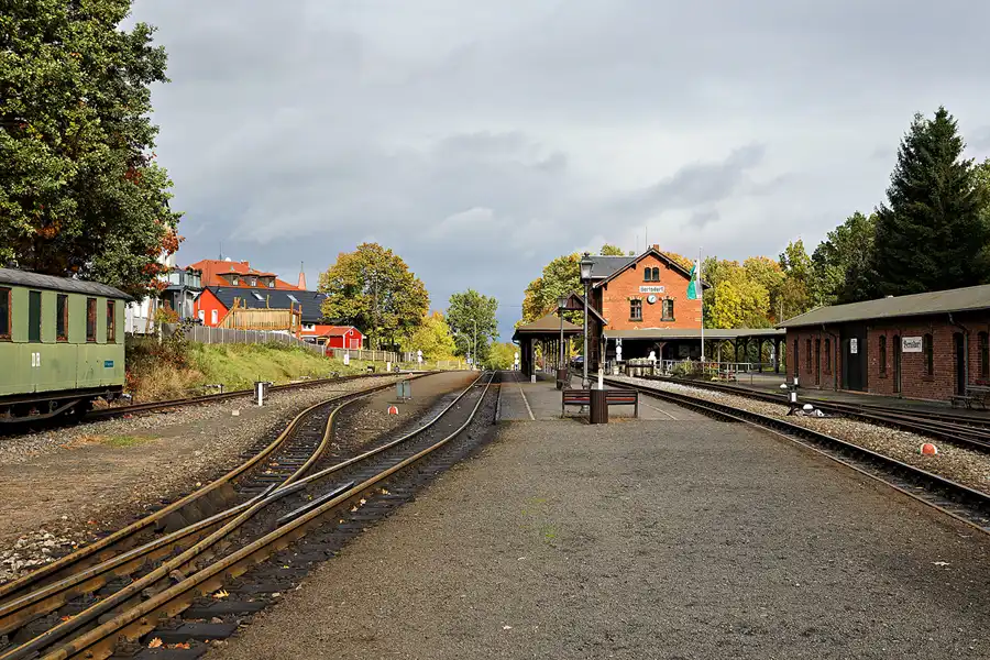 005 | 2023 | Bertsdorf | Zittauer Schmalspurbahn – Bahnhof Bertsdorf | © carsten riede fotografie