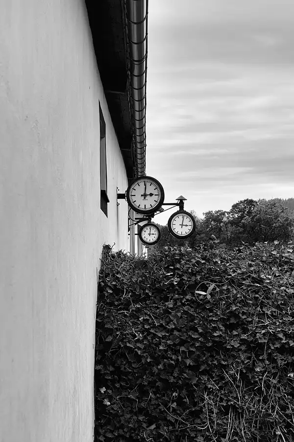 061 | 2023 | Olbersdorf | Uhrenhof | © carsten riede fotografie