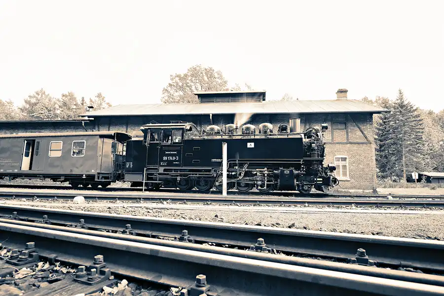 106 | 2023 | Bertsdorf | Zittauer Schmalspurbahn – Bahnhof Bertsdorf | © carsten riede fotografie
