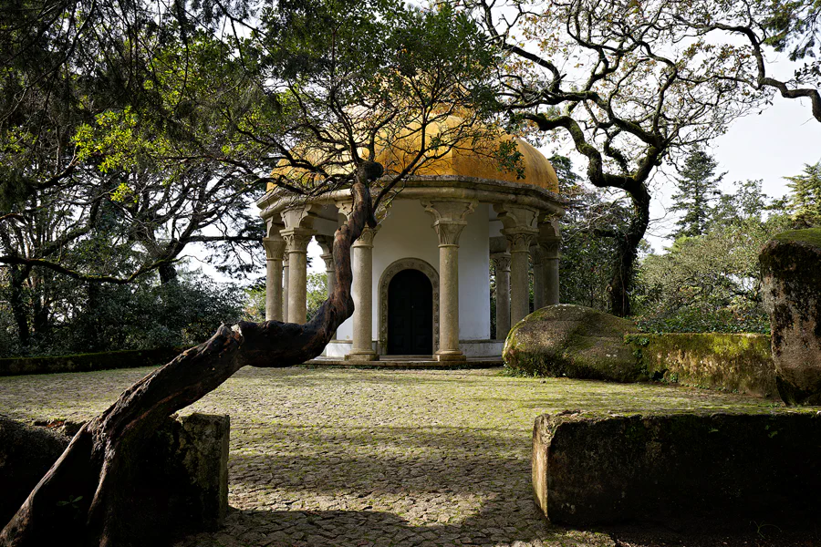 057 | 2023 | Sintra | Temple of Columns | © carsten riede fotografie