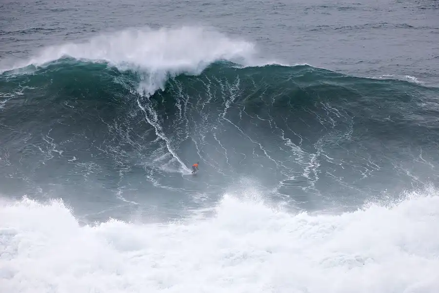 072 | 2023 | Nazare | Praia do Norte – Big Waves Nazare | © carsten riede fotografie