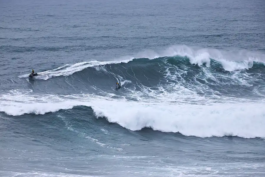 105 | 2023 | Nazare | Praia do Norte – Big Waves Nazare | © carsten riede fotografie