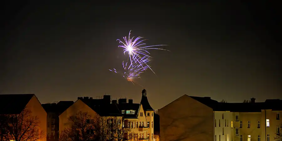 008 | 2024 | Berlin | Silvester-Feuerwerk in Alt-Hohenschönhausen | © carsten riede fotografie