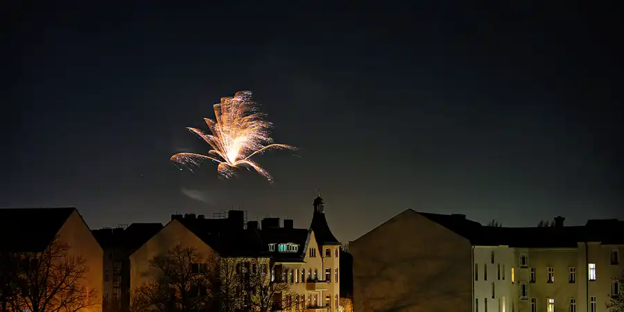 009 | 2024 | Berlin | Silvester-Feuerwerk in Alt-Hohenschönhausen | © carsten riede fotografie