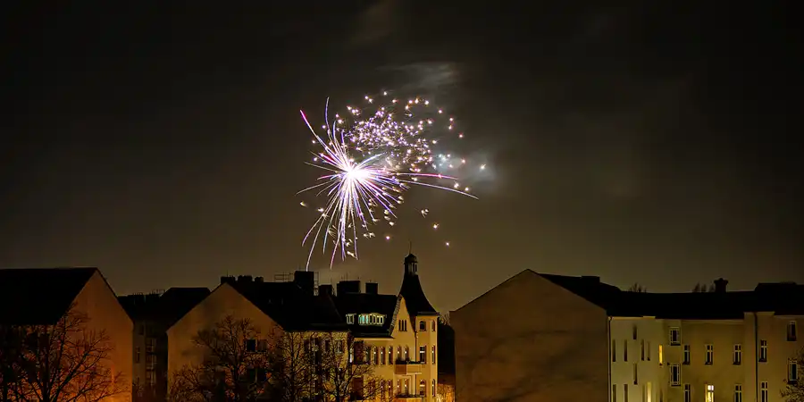 026 | 2024 | Berlin | Silvester-Feuerwerk in Alt-Hohenschönhausen | © carsten riede fotografie