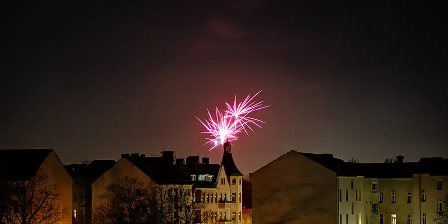033 | 2024 | Berlin | Silvester-Feuerwerk in Alt-Hohenschönhausen | © carsten riede fotografie