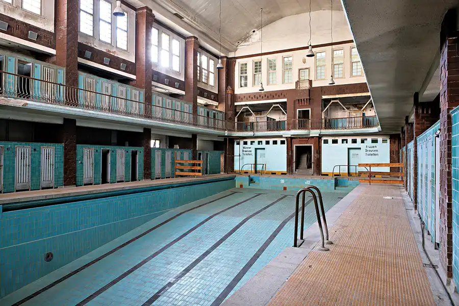 115 | 2024 | Berlin | Stadtbad Lichtenberg – Hubertusbad | © carsten riede fotografie