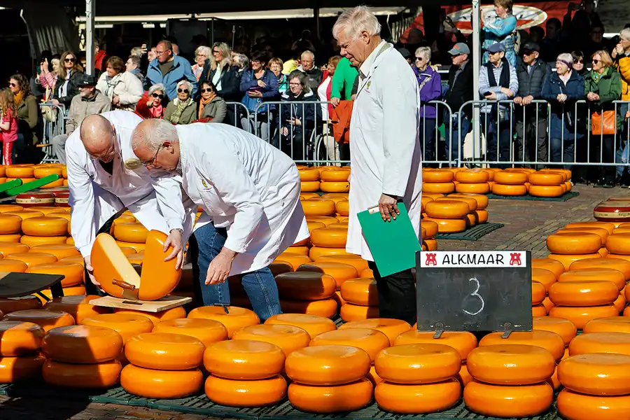 015 | 2024 | Alkmaar | Kaasmarkt | © carsten riede fotografie