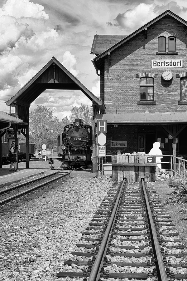 049 | 2024 | Bertsdorf | Zittauer Schmalspurbahn – Bahnhof Bertsdorf | © carsten riede fotografie