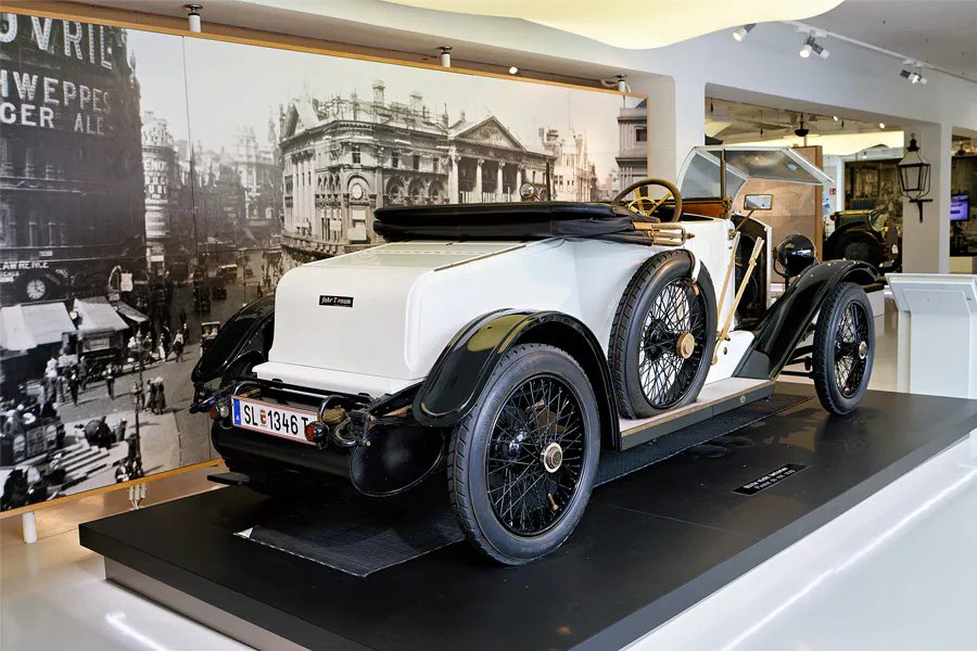 006 | 2024 | Mattsee | Ferdinand Porsche Erlebniswelten fahr(T)raum | © carsten riede fotografie