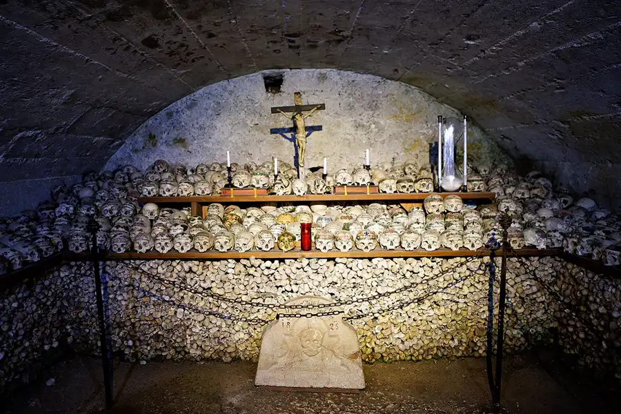 032 | 2024 | Hallstatt | Beinhaus Hallstatt | © carsten riede fotografie