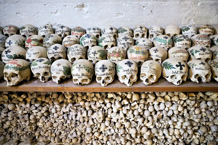 034 | 2024 | Hallstatt | Beinhaus Hallstatt | © carsten riede fotografie