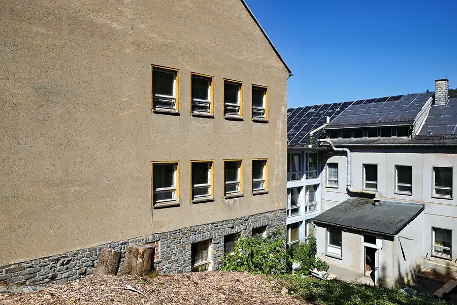 003 | 2024 | Grünhainichen OT Borstendorf | Kulturhaus Neues Leben – Betriebskulturhaus VEB Papierfabriken Grünhainichen | © carsten riede fotografie