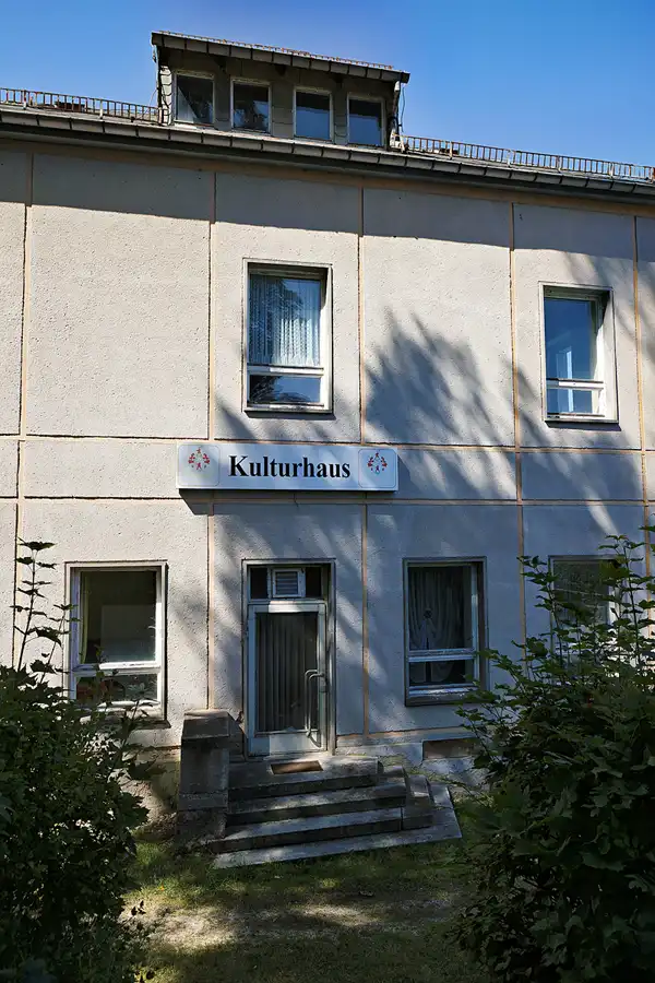 007 | 2024 | Grünhainichen OT Borstendorf | Kulturhaus Neues Leben – Betriebskulturhaus VEB Papierfabriken Grünhainichen | © carsten riede fotografie