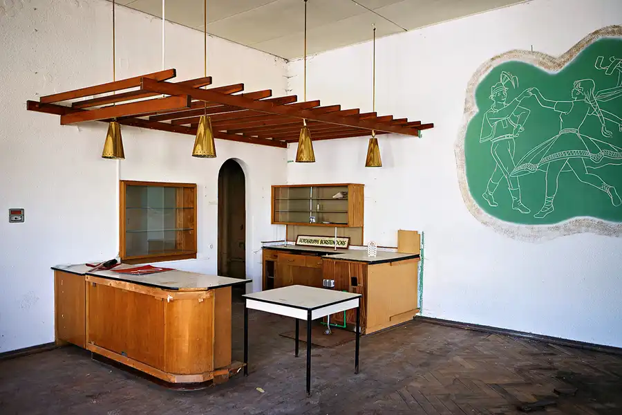 011 | 2024 | Grünhainichen OT Borstendorf | Kulturhaus Neues Leben – Betriebskulturhaus VEB Papierfabriken Grünhainichen | © carsten riede fotografie