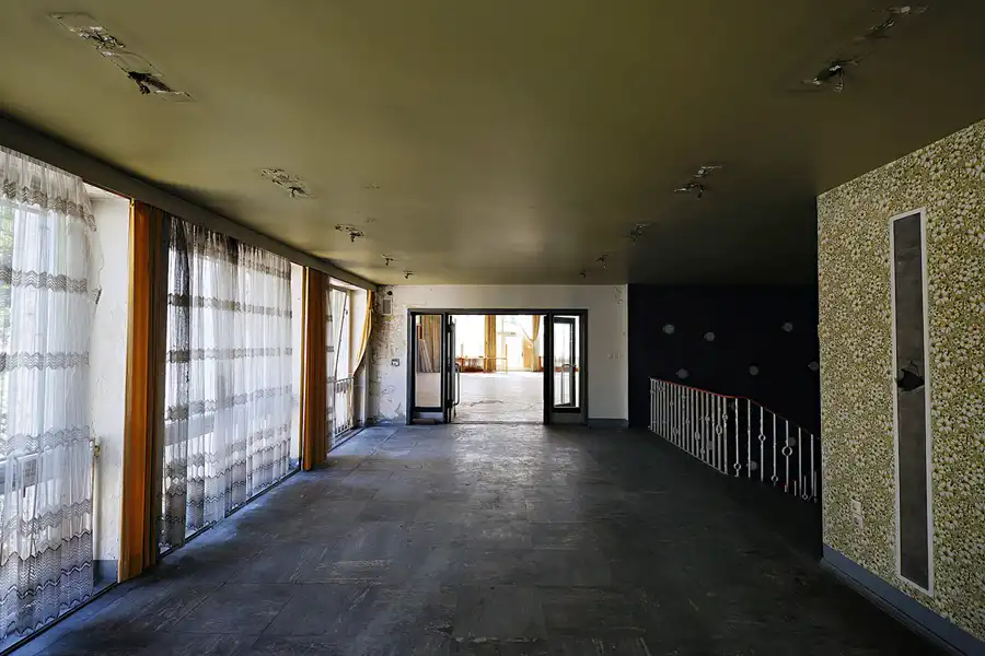 087 | 2024 | Grünhainichen OT Borstendorf | Kulturhaus Neues Leben – Betriebskulturhaus VEB Papierfabriken Grünhainichen | © carsten riede fotografie