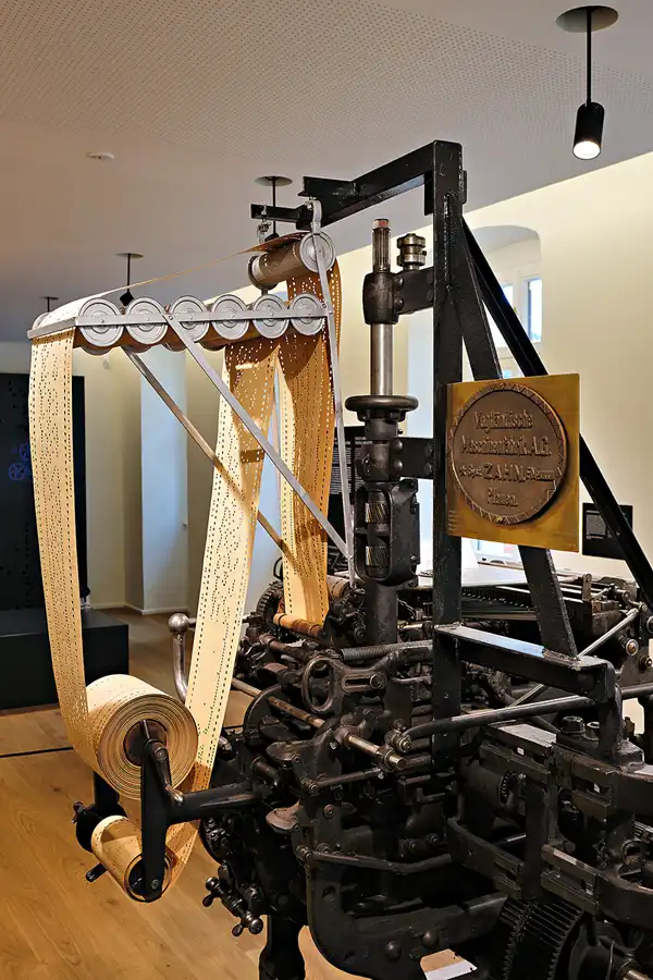 045 | 2024 | Plauen | Fabrik der Fäden – Weisbachsches Haus Plauen – Deutsches Forum für Textil und Spitze | © carsten riede fotografie