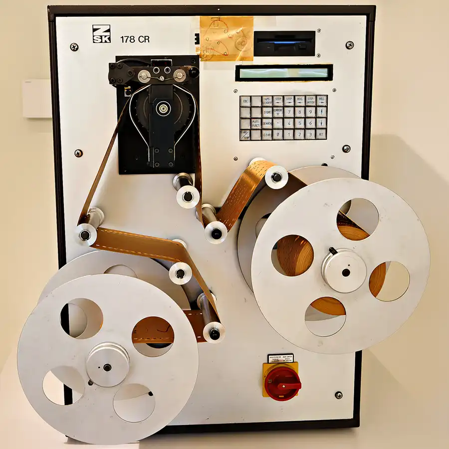 063 | 2024 | Plauen | Fabrik der Fäden – Weisbachsches Haus Plauen – Deutsches Forum für Textil und Spitze | © carsten riede fotografie