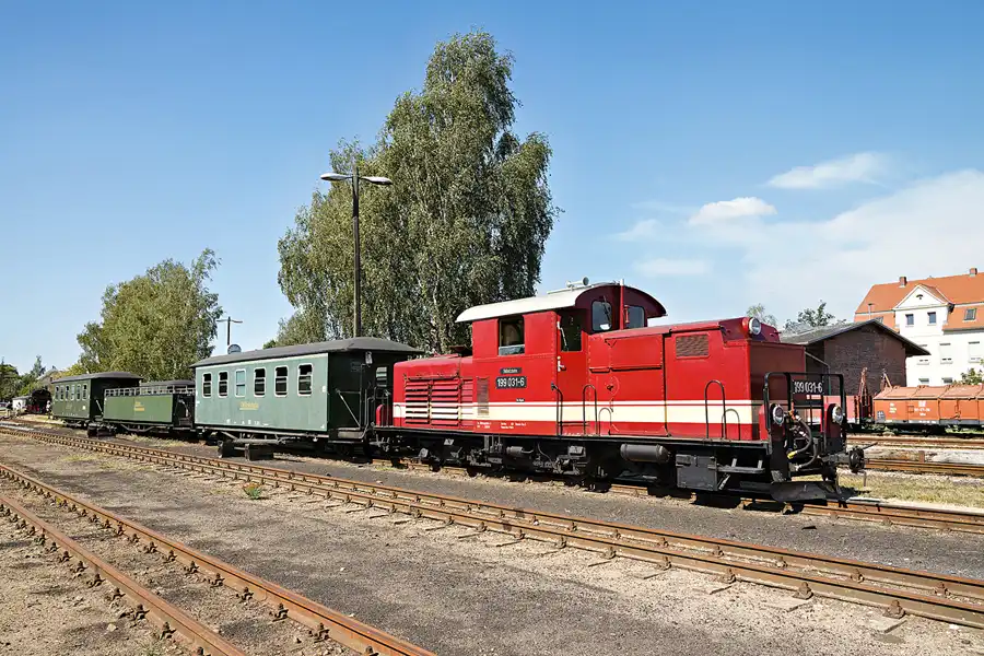 020 | 2024 | Mügeln | Bahnhof – Döllnitzbahn | © carsten riede fotografie