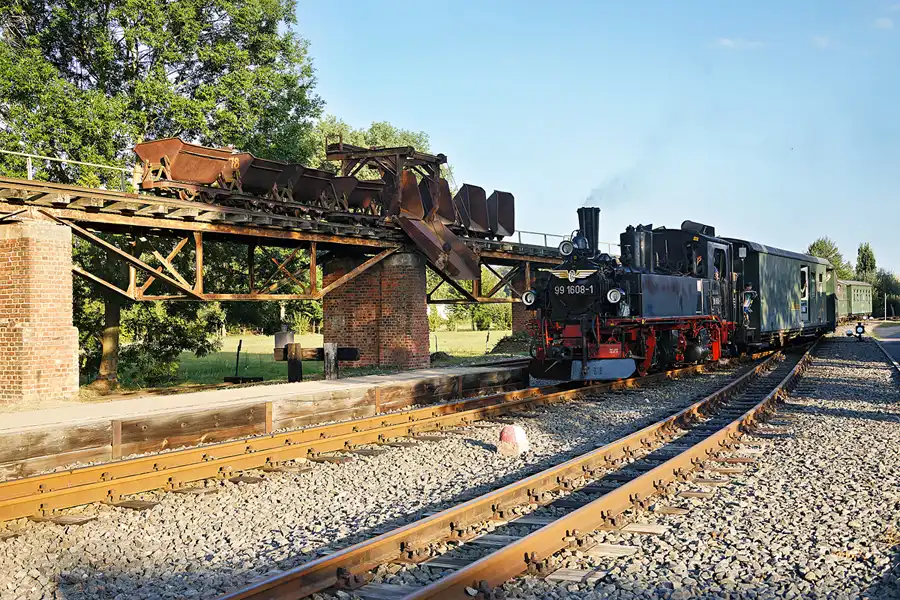 046 | 2024 | Mügeln OT Glossen | Bahnhof – Döllnitzbahn | © carsten riede fotografie