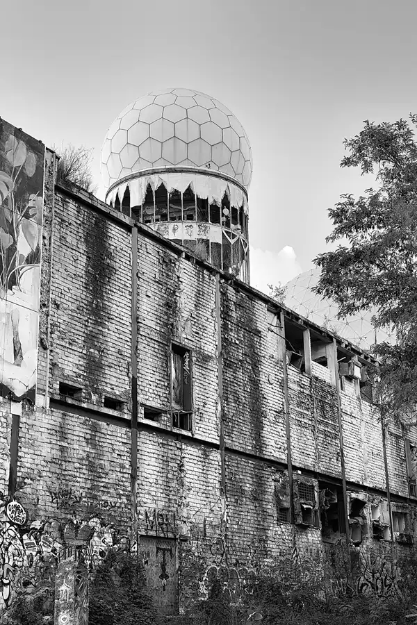 091 | 2024 | Berlin | Field Station Teufelsberg | © carsten riede fotografie