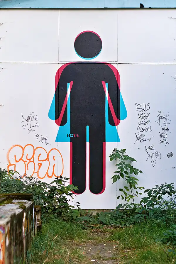 092 | 2024 | Berlin | Field Station Teufelsberg | © carsten riede fotografie