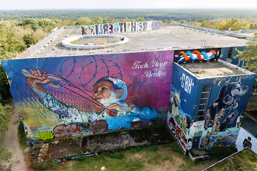 048 | 2024 | Berlin | Field Station Teufelsberg | © carsten riede fotografie