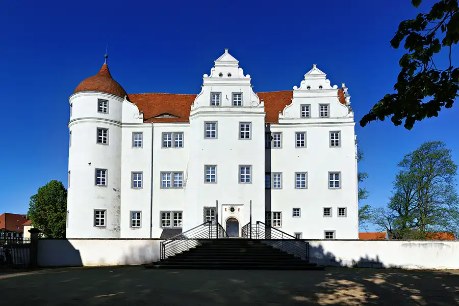008 | 2025 | Grosskmehlen | Schloss Grosskmehlen | © carsten riede fotografie