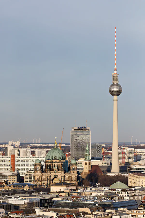 072 | 2025 | Berlin | Blick vom Kollhoff-Tower – Fernsehturm | © carsten riede fotografie
