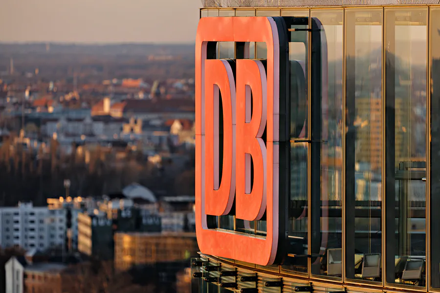 081 | 2025 | Berlin | Blick vom Kollhoff-Tower –  Das Center am Potsdamer Platz | © carsten riede fotografie