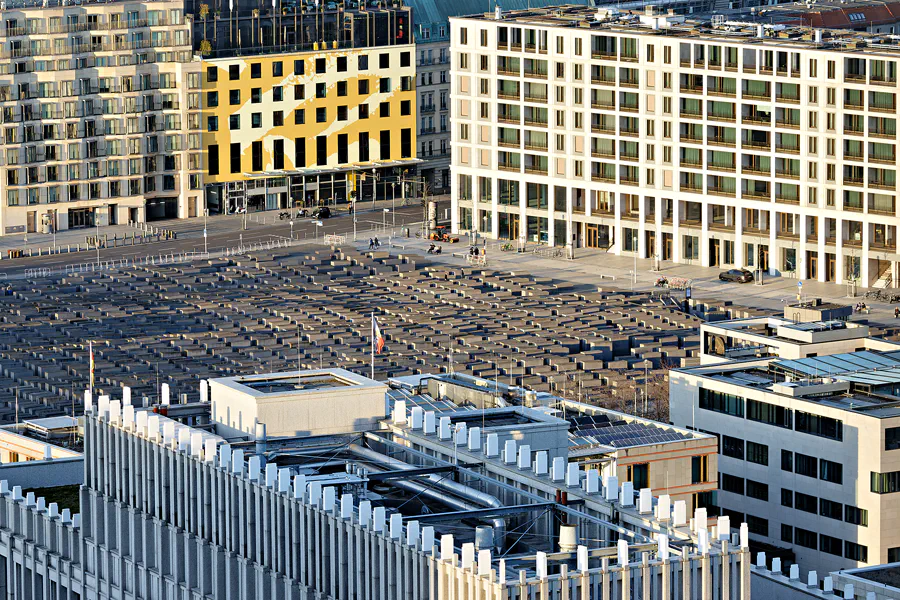 088 | 2025 | Berlin | Blick vom Kollhoff-Tower –  Denkmal für die ermordeten Juden Europas | © carsten riede fotografie