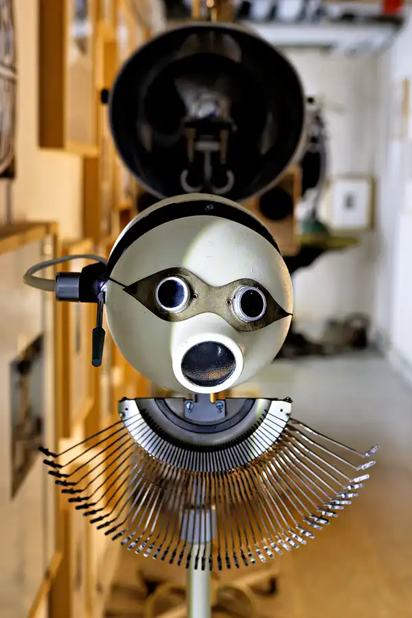 030 | 2025 | Berlin | Designpanoptikum – Surreales Museum für industrielle Objekte | © carsten riede fotografie