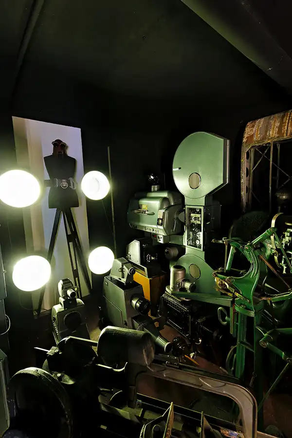 034 | 2025 | Berlin | Designpanoptikum – Surreales Museum für industrielle Objekte | © carsten riede fotografie