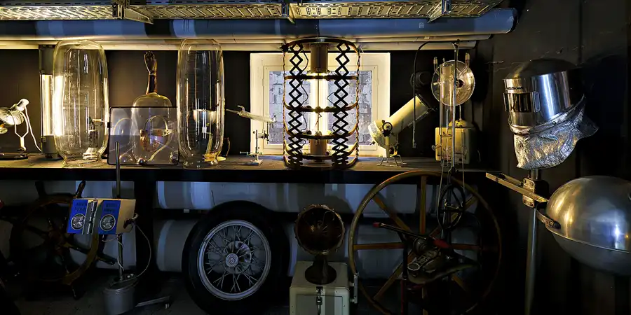 050 | 2025 | Berlin | Designpanoptikum – Surreales Museum für industrielle Objekte | © carsten riede fotografie