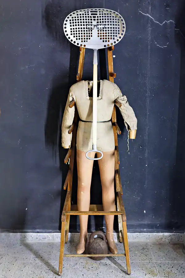 066 | 2025 | Berlin | Designpanoptikum – Surreales Museum für industrielle Objekte | © carsten riede fotografie