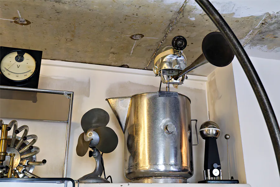 004 | 2025 | Berlin | Designpanoptikum – Surreales Museum für industrielle Objekte | © carsten riede fotografie