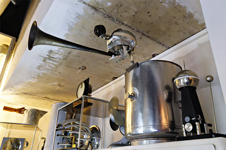 005 | 2025 | Berlin | Designpanoptikum – Surreales Museum für industrielle Objekte | © carsten riede fotografie