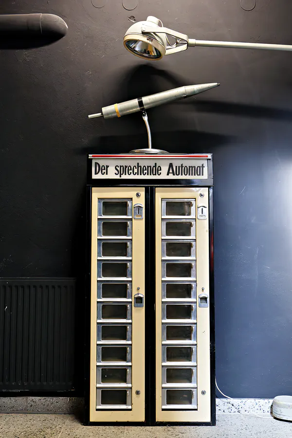 025 | 2025 | Berlin | Designpanoptikum – Surreales Museum für industrielle Objekte | © carsten riede fotografie