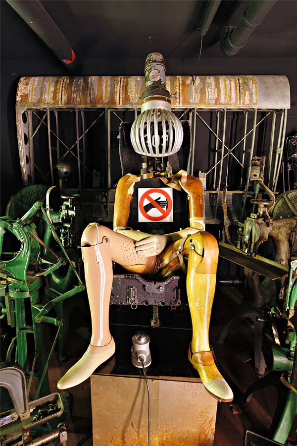 040 | 2025 | Berlin | Designpanoptikum – Surreales Museum für industrielle Objekte | © carsten riede fotografie