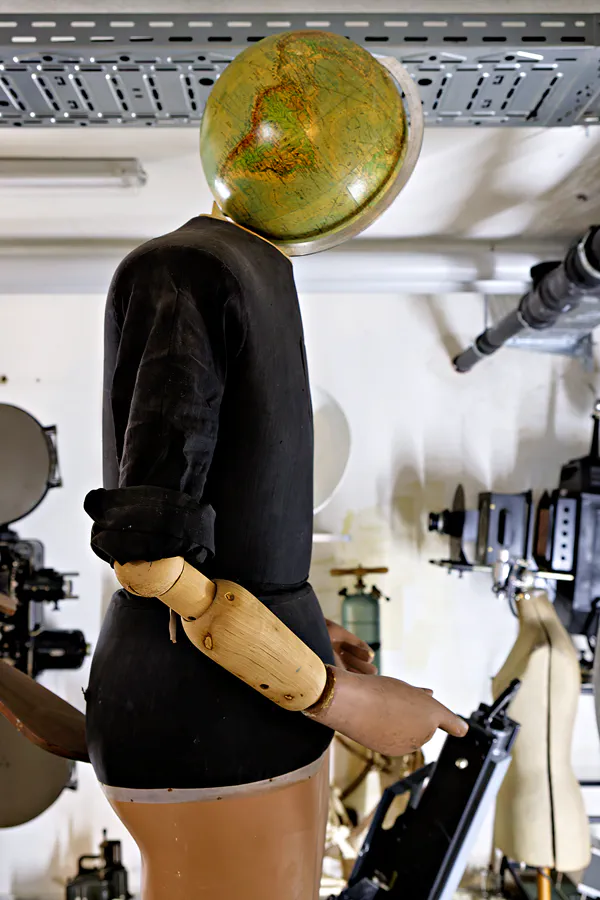 044 | 2025 | Berlin | Designpanoptikum – Surreales Museum für industrielle Objekte | © carsten riede fotografie