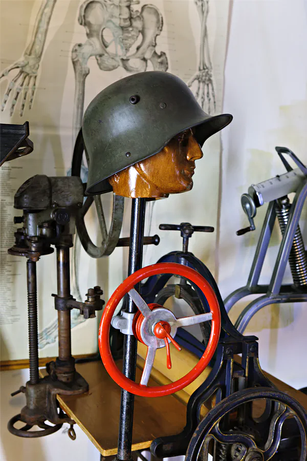 084 | 2025 | Berlin | Designpanoptikum – Surreales Museum für industrielle Objekte | © carsten riede fotografie