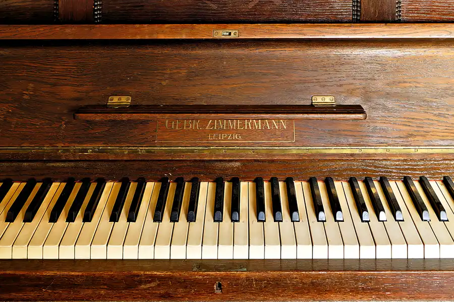 023 | 2025 | Crossen an der Elster | Schloss Crossen | © carsten riede fotografie