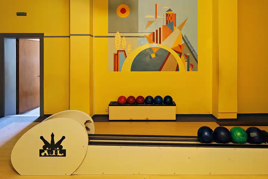 051 | 2025 | Probstzella | Haus des Volkes – Das Bauhaushotel | © carsten riede fotografie